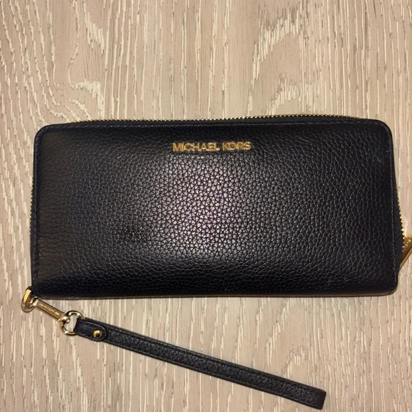Michael Kors Black Pebbled Leather Wristlet with Gold Details - Picture 1 of 7